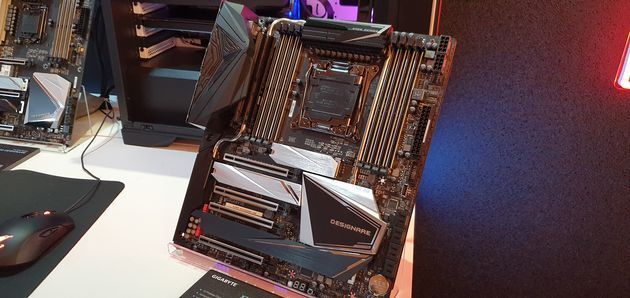 Gigabyte X299G Designare-10G