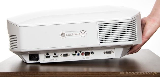 Sony VPL-HW40ES uniesiony