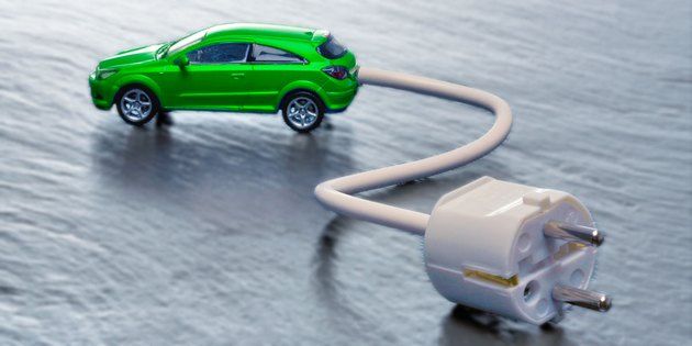 Samochód elektryczny wtyczka
