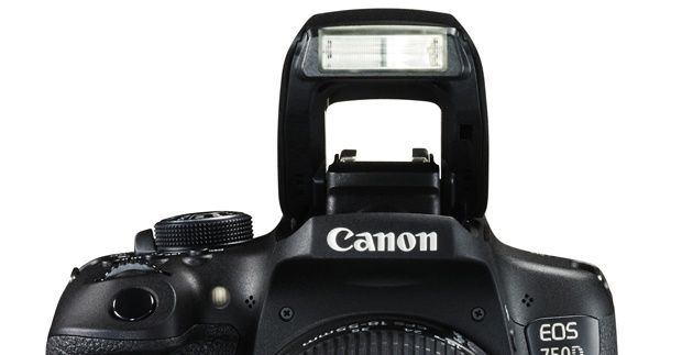 Canon EOS 750D lampa błyskowa