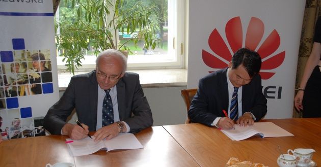 huawei politechnika warszawska hana podpisanie umowy