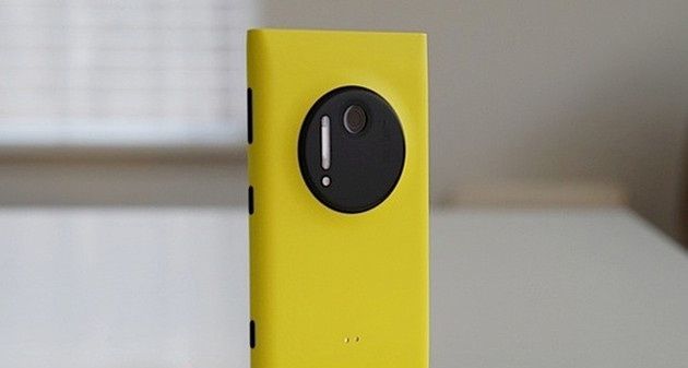 Microsoft McLaren smartfon