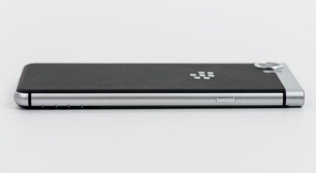 BlackBerry Keyone lewy bok
