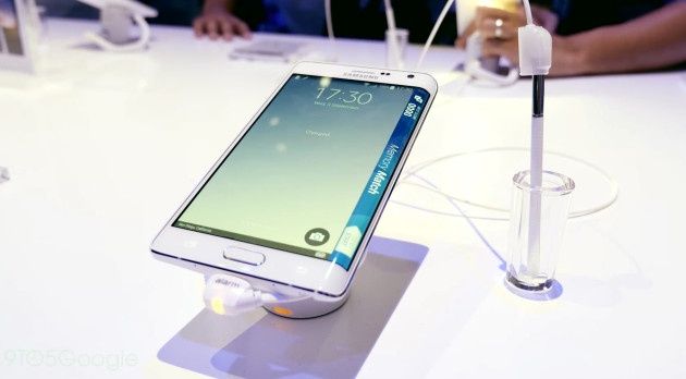 Galaxy Note Edge smartfon