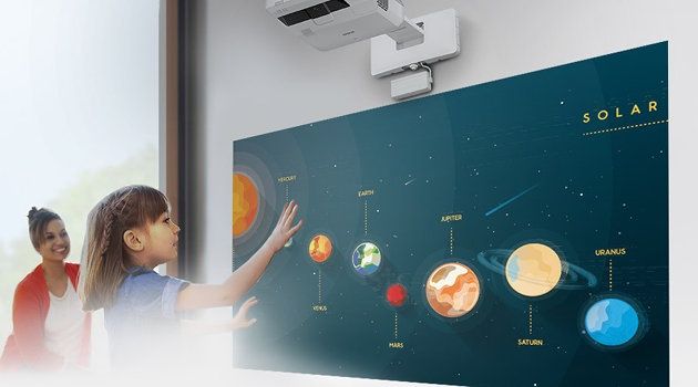 projektory interaktywne w edukacji - Epson EB-711