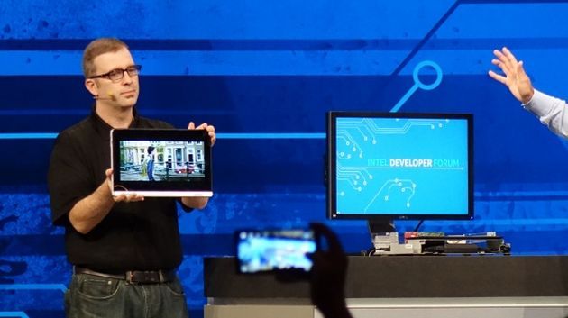 IDF14 - prezentacja prototypowego laptopa z procesorem Intel Skylake