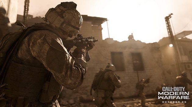 Call of Duty: Modern Warfare - przeciwnik na dachu