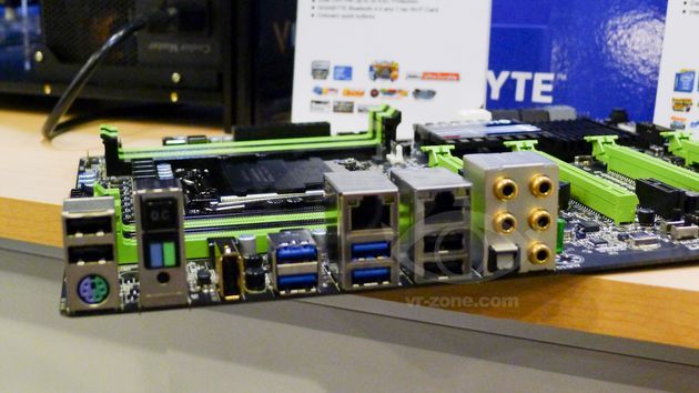 Gigabyte G1.Assassin 3 płyta główna tylny panel zdjęcie
