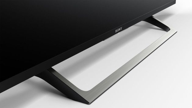 Sony XE70 dół