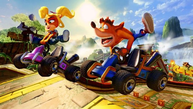 Crash Team Racing Nitro-Fueled - Coco i Crash w powietrzu