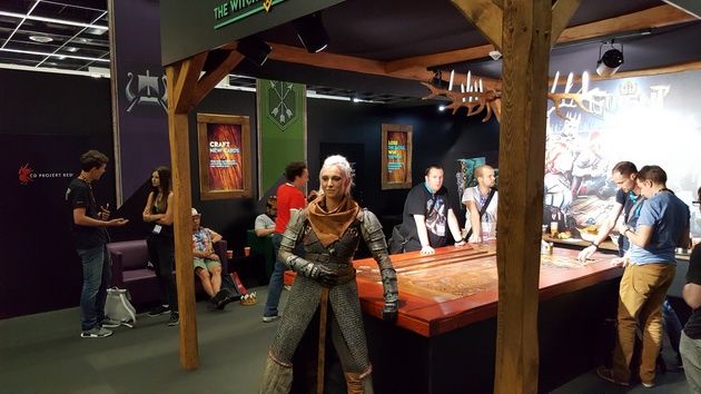 Gamescom 2016 - stół do gwinta