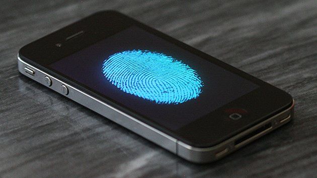 iPhone czytnik linii papilarnych smartfon