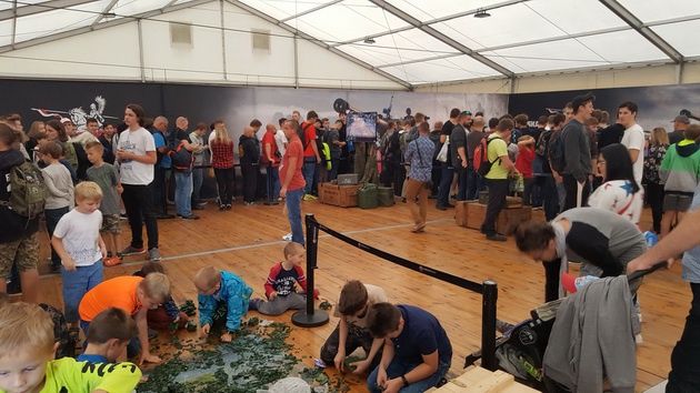 Polskie czołgi w World of Tanks - impreza premierowa w Muzeum Wojska Polskiego - kolejka