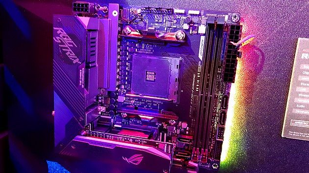 ASUS ROG STRIX X570-I Gaming