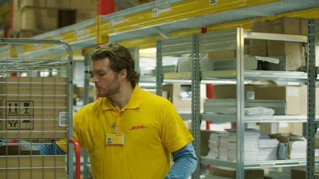 Google Glass EE DHL