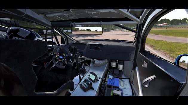 DiRT 4 - widok z wnętrza pojazdu w trybie rallycross