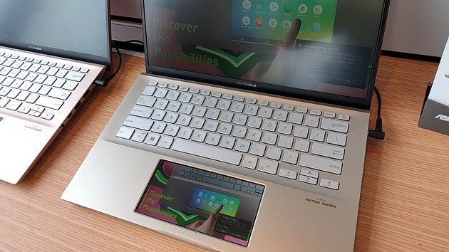ASUS VivoBook i ScreenPad 2.0