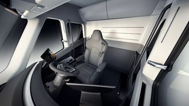 Tesla Semi kabina