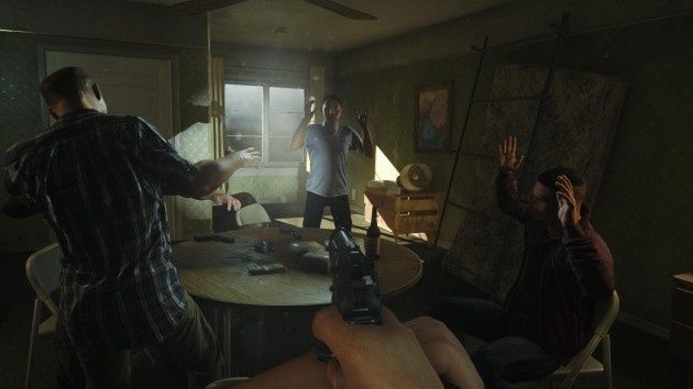 Battlefield: Hardline - widok z bronia w ręku