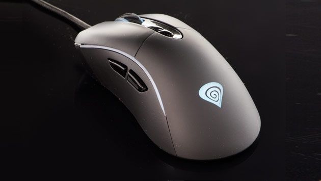 Genesis Xenon 750 - subtelne podświetlenie