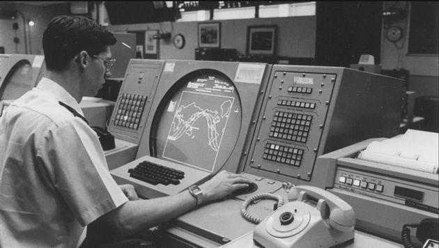 Fallout - analityk w NORAD