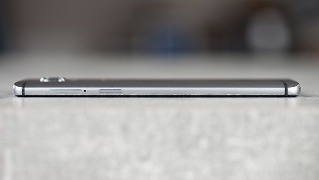 OnePlus 3 - prawy bok