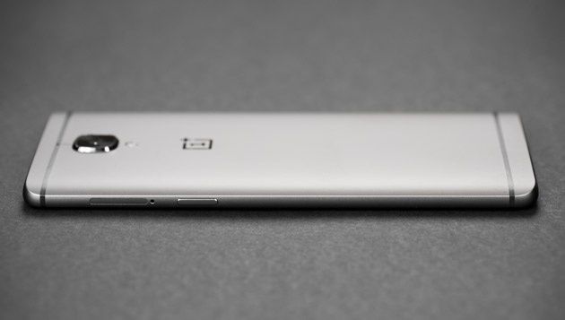 OnePlus 3T - prawy bok