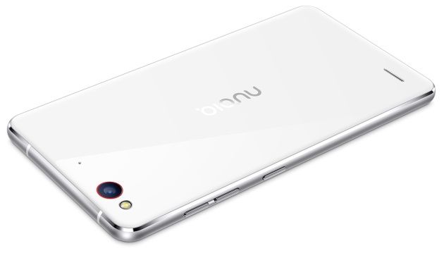 Nubia Prague S smartfon obudowa