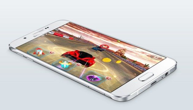 Galaxy A8 smartfon