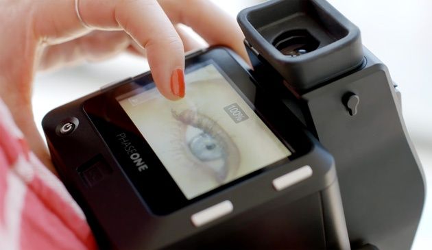 Phase One XF kadrowanie na LCD