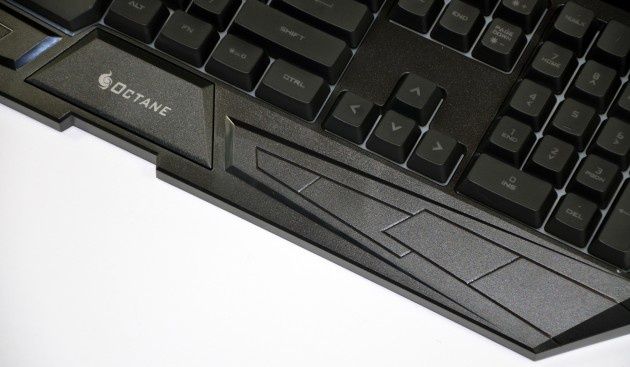 MB7C Keyboard - podstawka pod nadgarstki