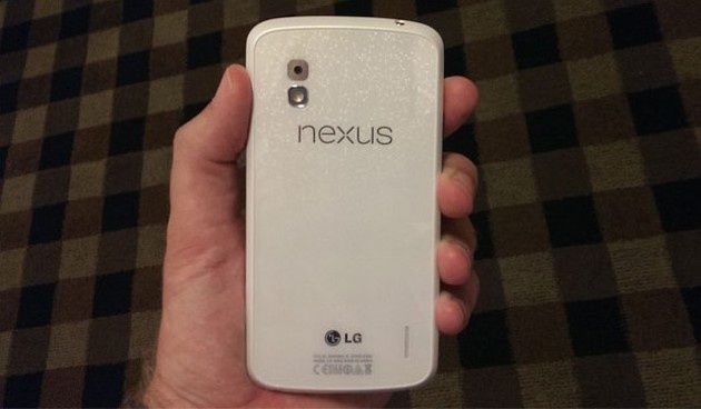 Nexus 4 smartfon biała obudowa