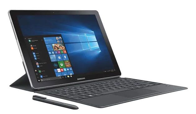 laptop i tablet w jednym z wyświetlaczem AMOLED