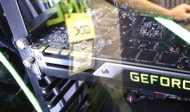 Nvidia GeForce GTX Titan X karta graficzna złącza SLI