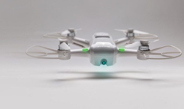 Yuneec Breeze 4K przód