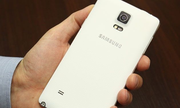 Galaxy Note 4 - tył