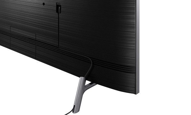 Samsung Q8D tył