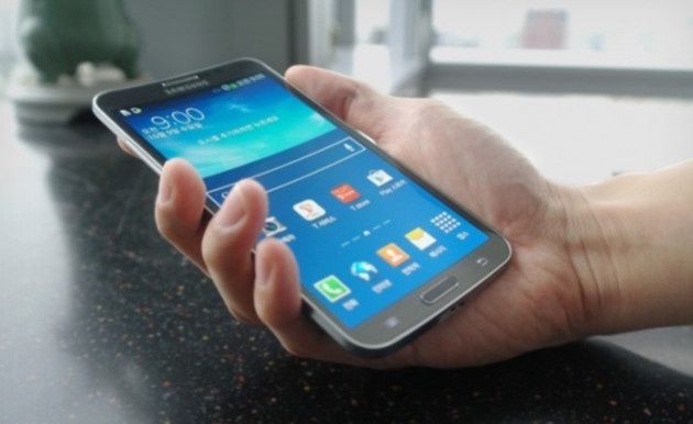 Samsung Galaxy Round smartfon z zakrzywionym ekranem
