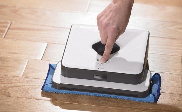 iRobot Braava 300 robot mopujacy góra