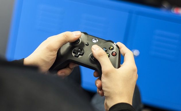 Xbox One X - gamepad
