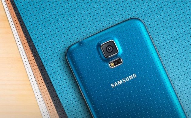 Galaxy S5 Plus smartfon