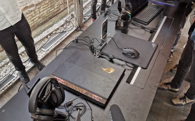 ASUS REDEFINE 2019 ROG - Mothership złożony