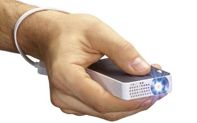 Philips PicoPix 4350 dłoń