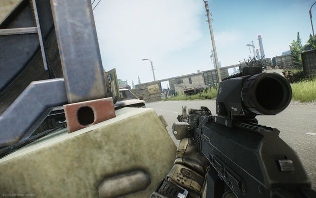 Escape from Tarkov - wychylanie się zza rogu
