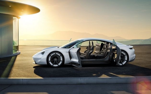 Porsche Mission E drzwi
