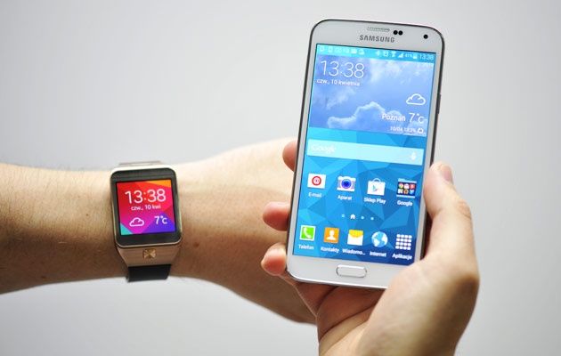 Unboxing Galaxy S5, Gear 2 oraz Gear Fit
