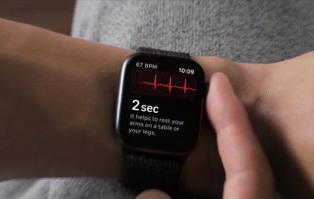 Apple Watch Series 4 EKG