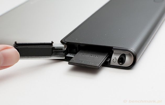Sony Xperia S tablet slot kart SD