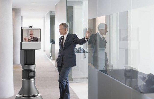 iRobot Ava 500 wideorobot
