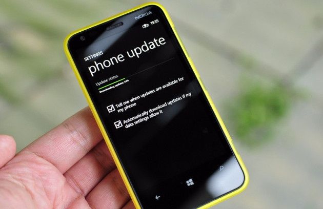 Windows 10 trafi nawet na budżetowe smartfony z 512 MB RAM